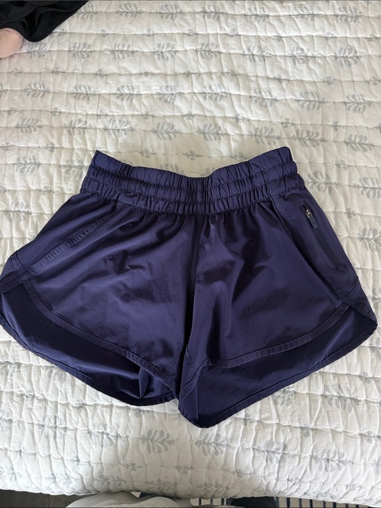 lululemon athletica Pants - lululemon athletica Women's Athletic Shorts - size 6
